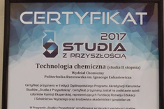 [FOTO] Certyfikat „Studia z przyszłością” dla kierunku technologia chemiczna