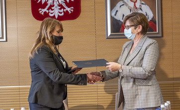 Od lewej J. Kubit i prof. PRz I. Włoch,