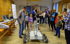 Nocne spotkania z nauką