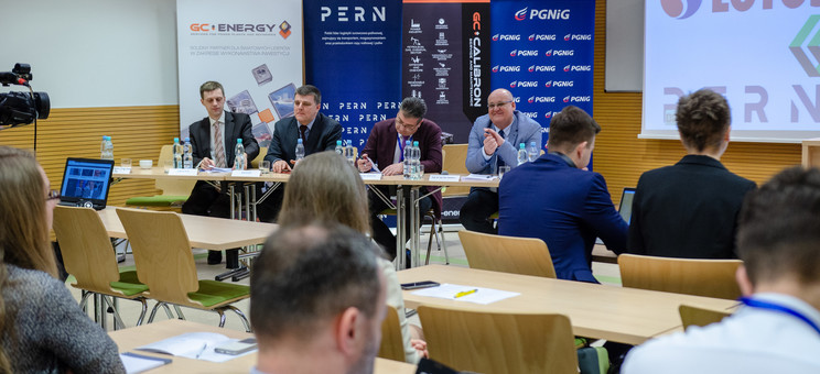 [FOTO, VIDEO] III Ogólnopolska Konferencja Naukowa „Bezpieczeństwo energetyczne - filary i perspektywa rozwoju”