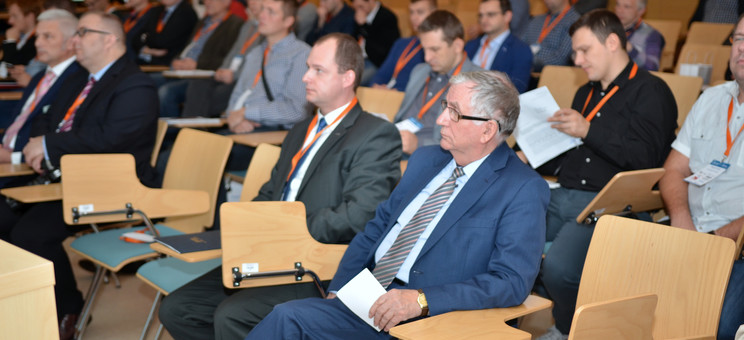 Na Politechnice Rzeszowskiej rozmawiano o branży IT. Konferencja „Forum IT dla administracji”