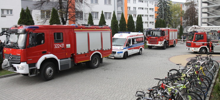 Próbna ewakuacja DS Ikar w Politechnice Rzeszowskiej