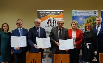 Umowa z Powiatowym Centrum Kształcenia Zawodowego oraz Zespołem Szkół Technicznych
