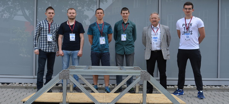 Zespół z Politechniki Rzeszowskiej zwyciężył  w Studenckim Konkursie Mostów Stalowych