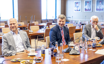 Od lewej: prof. J. Sęp, prof. P. Koszelnik, prof.PRz A. Marciniec,