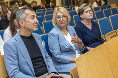 Od lewej: prof. dr hab. Grzegorz Ostasz, dr inż. Marzena Kłos, dr hab. Iwona Włoch, prof. PRz,