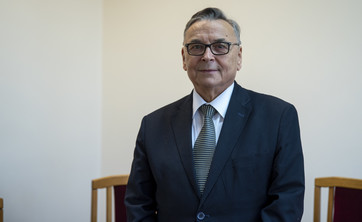 Prof. Henryk Galina,