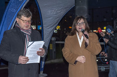Od lewej: prof. P. Koszelnik, J. Sawicka,