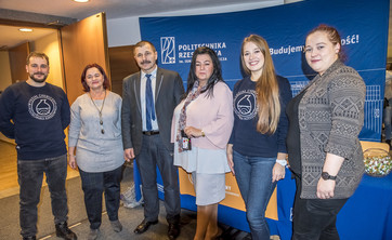 Tłumy uczniów na XXVII Seminarium "Wybrane problemy chemii"
