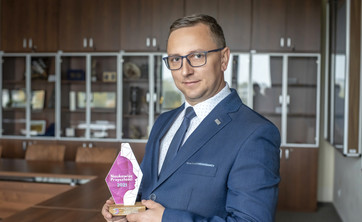 Dr inż. Wojciech J. Nowak laureatem nagrody Naukowiec Przyszłości 2021,