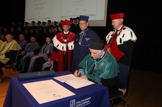 [VIDEO, FOTO] Jedenasty tytuł doktora honoris causa Politechniki Rzeszowskiej przyznany