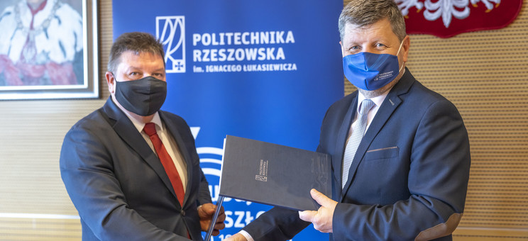 Umowa w sprawie konkursu pt. „Przestrzeń publiczna dla mieszkańców Lubyczy Królewskiej”