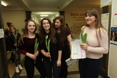[FOTO] Akcja „tulipany” – promujemy Dni Otwarte PRz