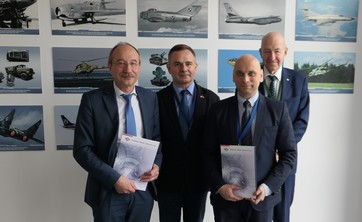 Umowa o współpracy z Wojskowymi Zakładami Lotniczymi
