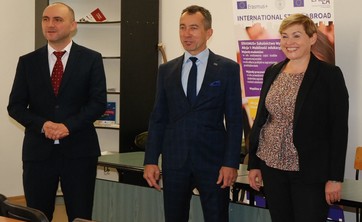 Wspólne studia podyplomowe Politechniki Rzeszowskiej i PWSTE w Jarosławiu