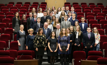 Stypendia marszałka województwa dla najlepszych studentów pierwszego roku