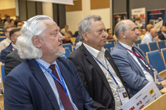 Od lewej: dr hab. inż. M. Mróz, prof. PRz, prof. dr hab. inż. A.W. Orłowicz, dr hab. inż. A. Trytek, prof. PRz,